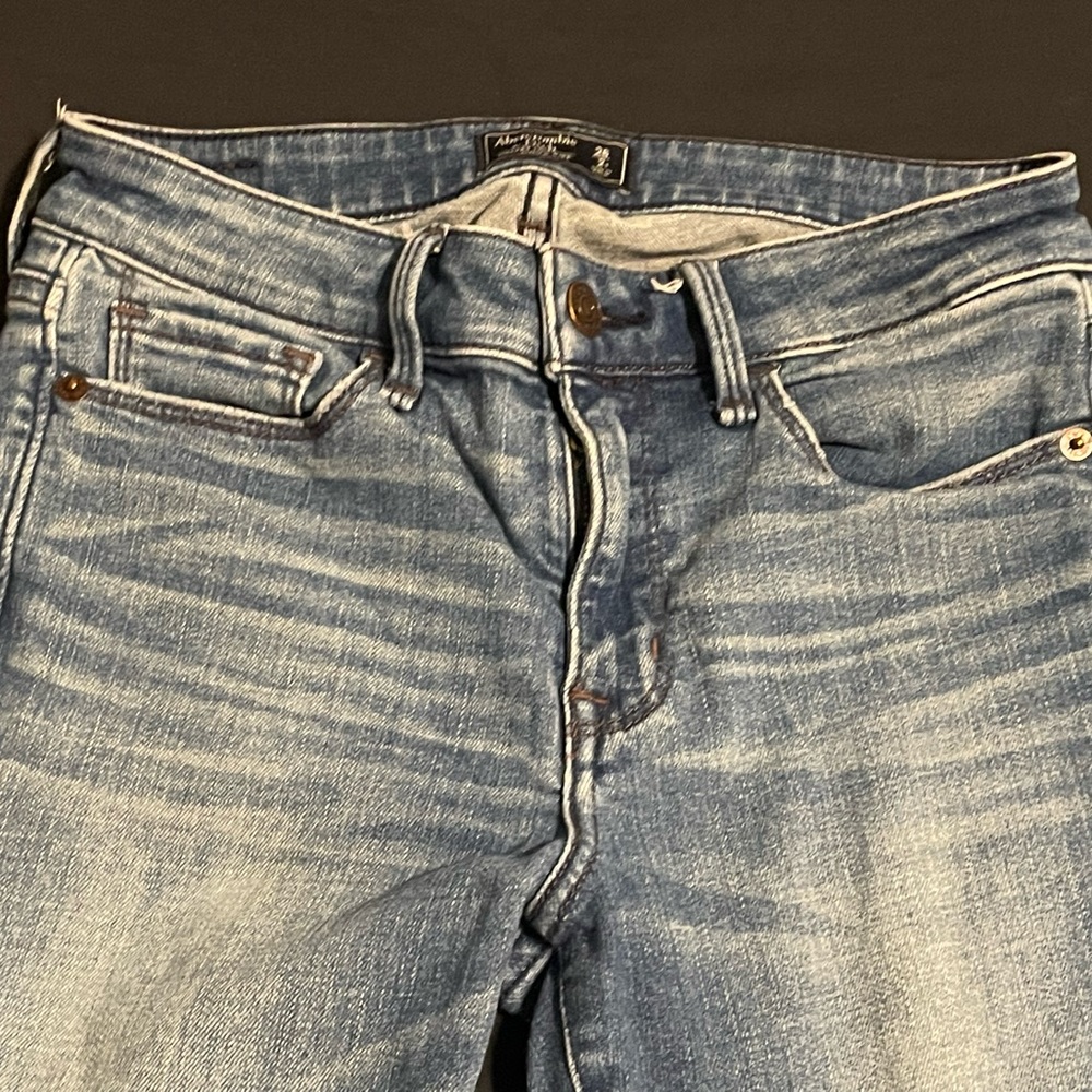 Abercrombie & Fitch Harper Low Rise Anklet Size: 26/2 S